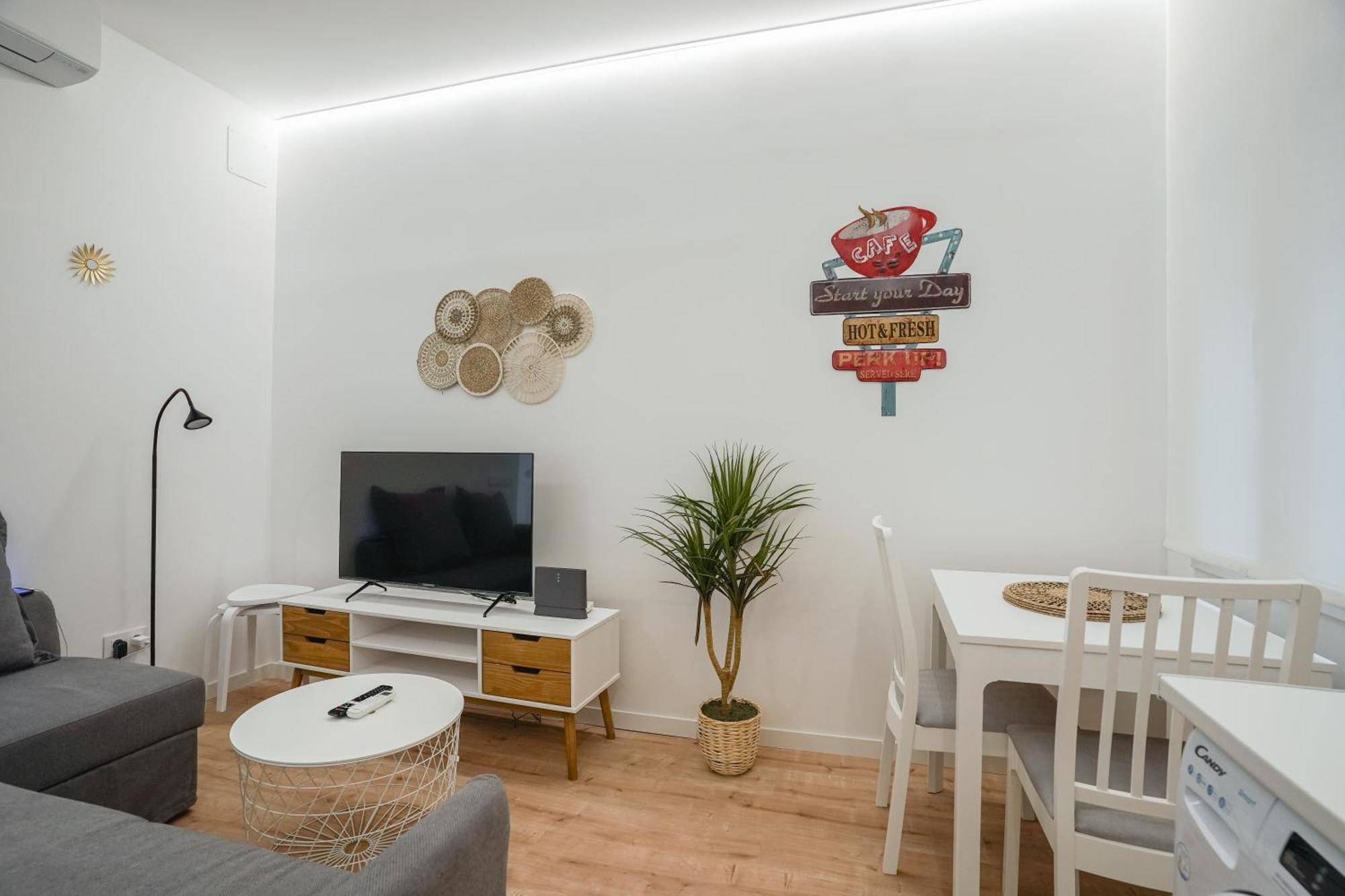 Cozy And Modern-1Bedroom 1Bathroom-Delicias มาดริด ภายนอก รูปภาพ
